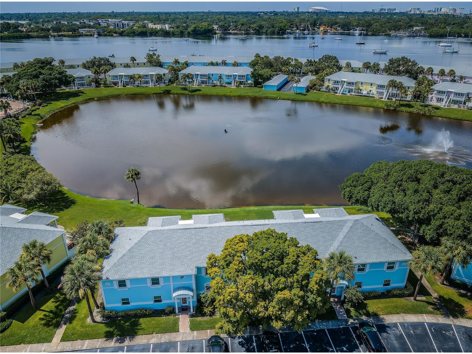 149 Seahorse Drive SE #H Saint Petersburg FL 33705 - BIG BAYOU LAKE TB8519687 image4