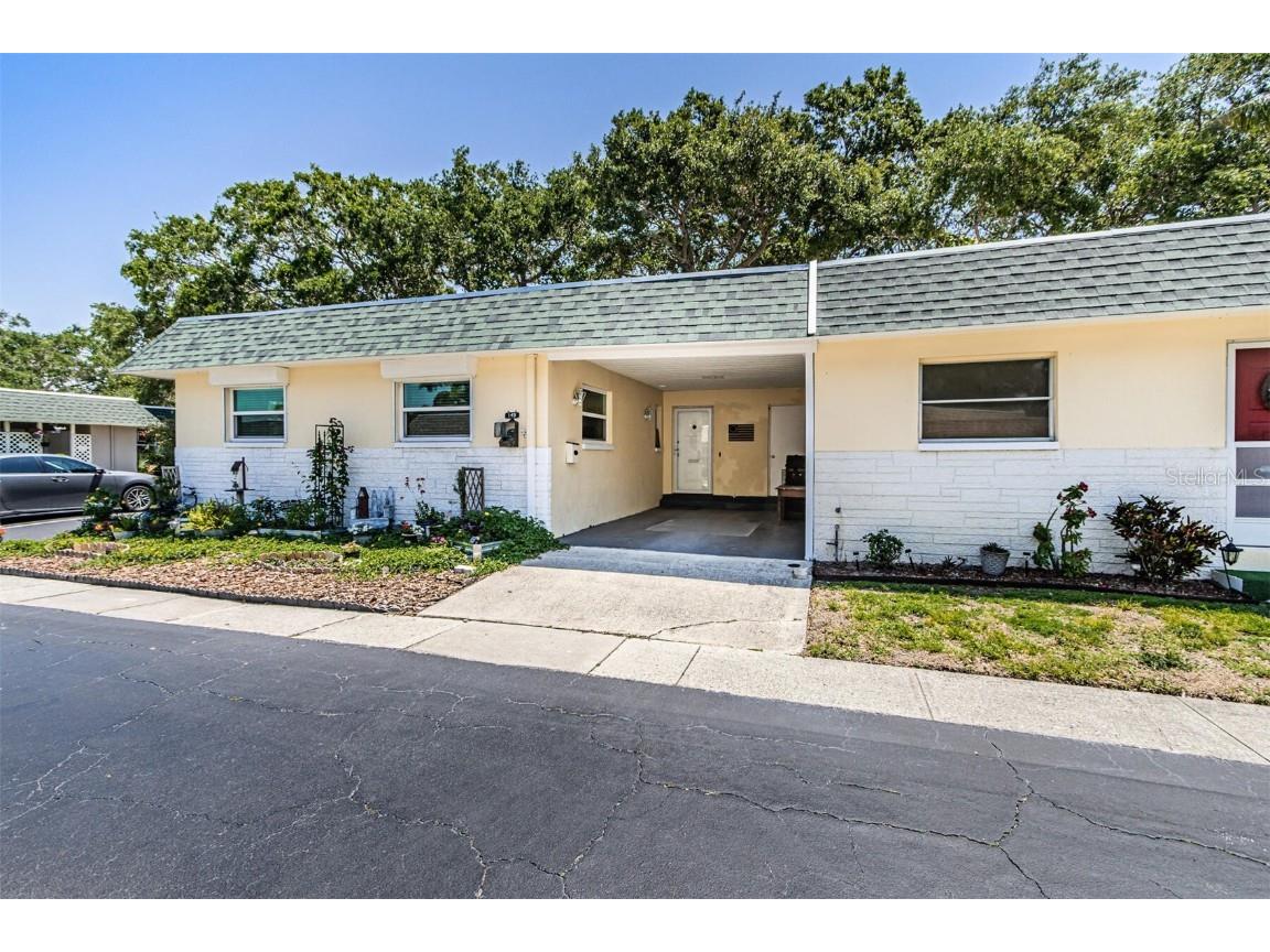 149 Sky Loch Drive E Dunedin FL 34698 U8199556 image1