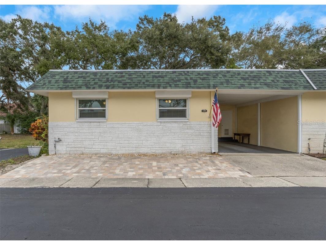 149 Sky Loch Drive E Dunedin FL 34698 U8225261 image1