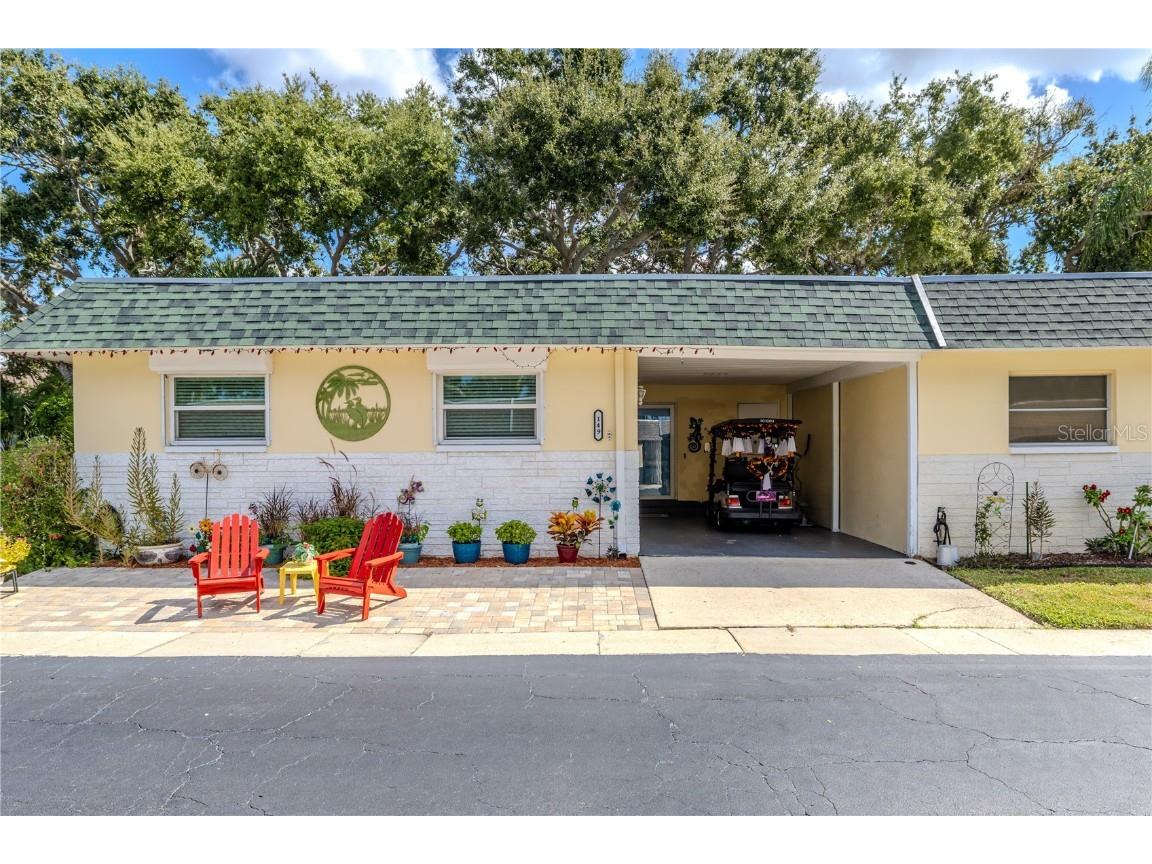 149 Sky Loch Drive E Dunedin FL 34698 TB8438359 image1