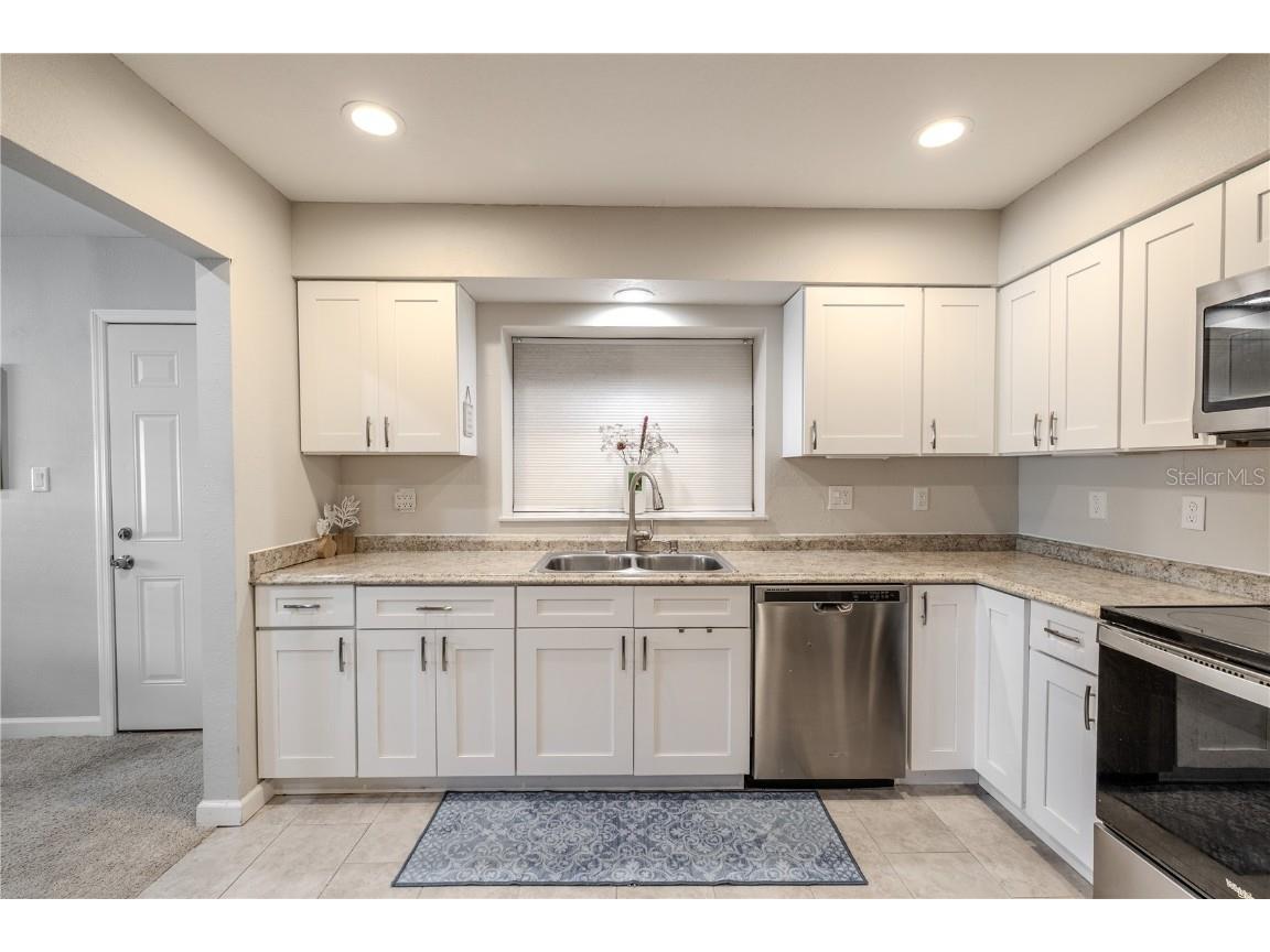 149 Sky Loch Drive E Dunedin FL 34698 TB8438359 image10