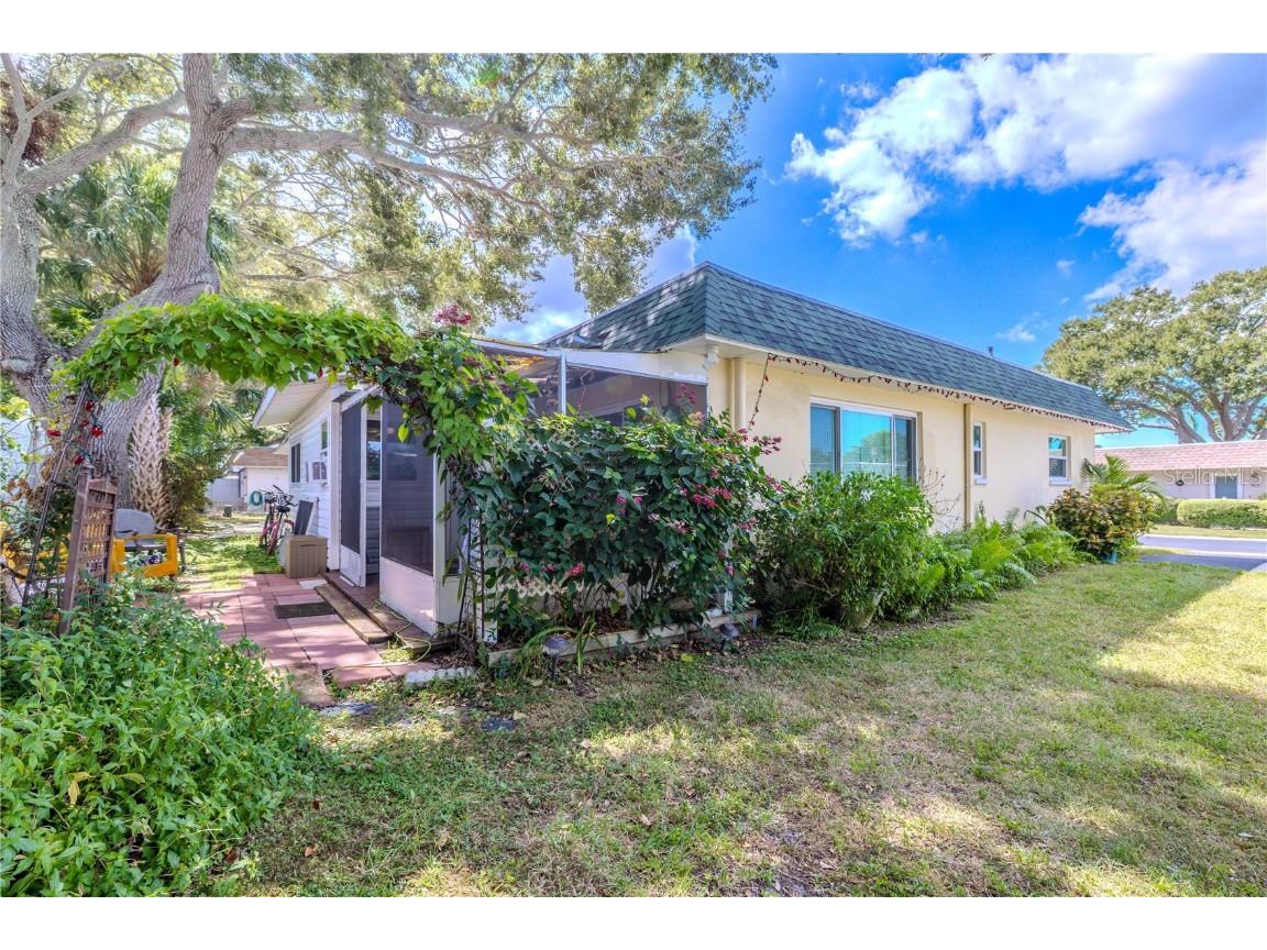 149 Sky Loch Drive E Dunedin FL 34698 TB8438359 image34