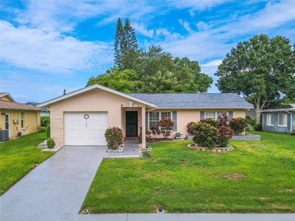 149 Stafford Circle Palm Harbor FL 34684 U8250263 image1