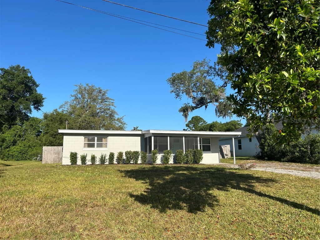 1490 Central Parkway Deland FL 32724 V4935843 image1
