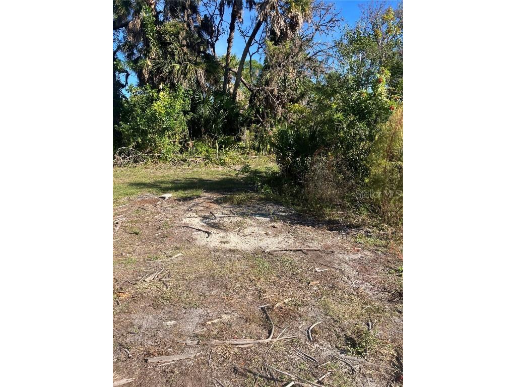 1490 Virginia Lane Englewood FL 34223 D6133714 image1