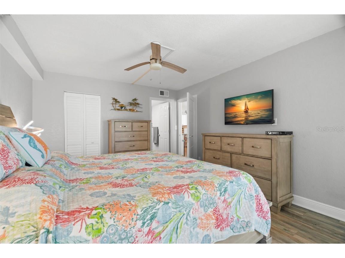 14900 Gulf Boulevard #304 Madeira Beach FL 33708 - GULF OF MEXICO TB8355277 image21