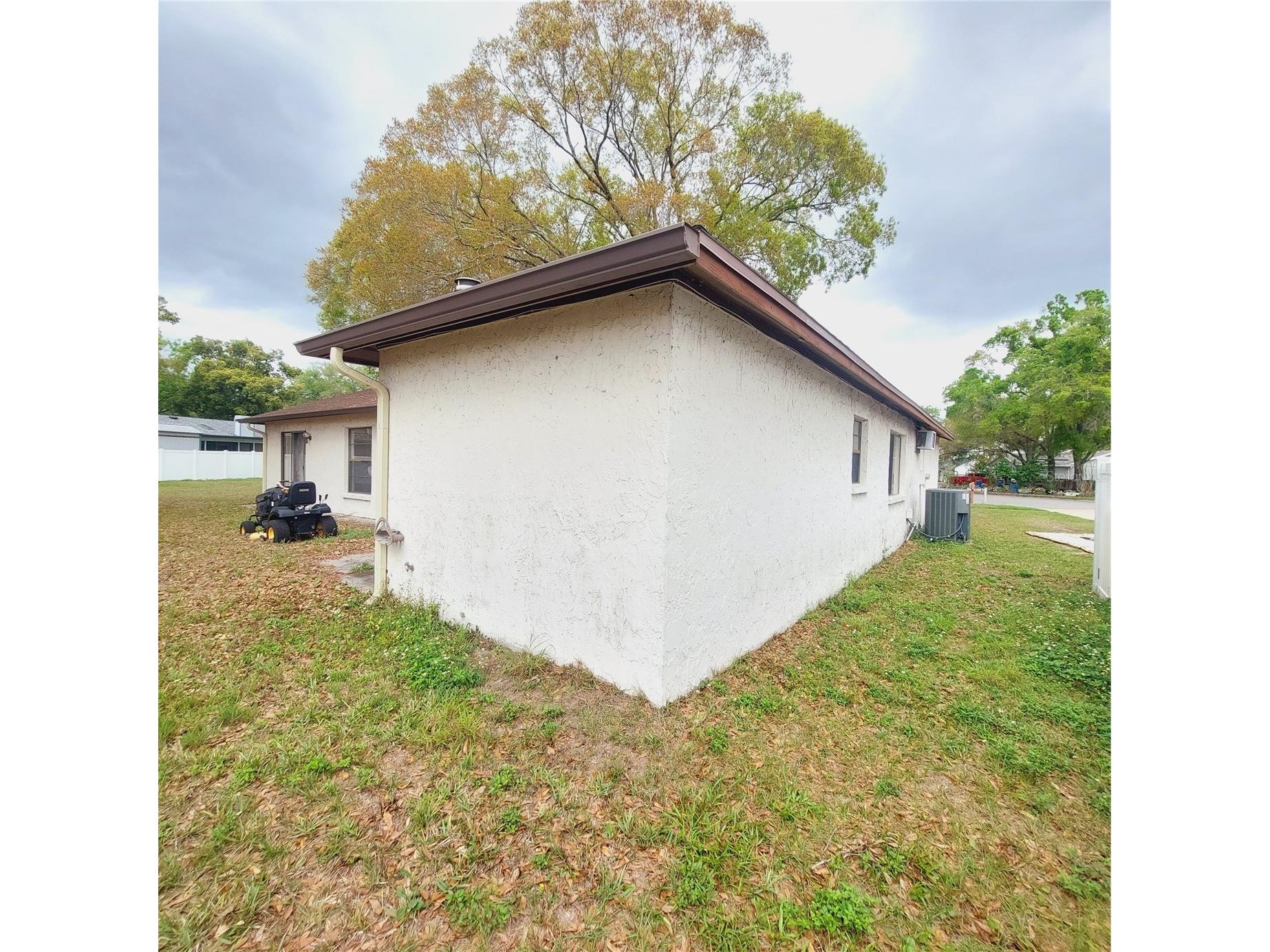 14902 Oldgate Place Tampa FL 33624 TB8487694 image7