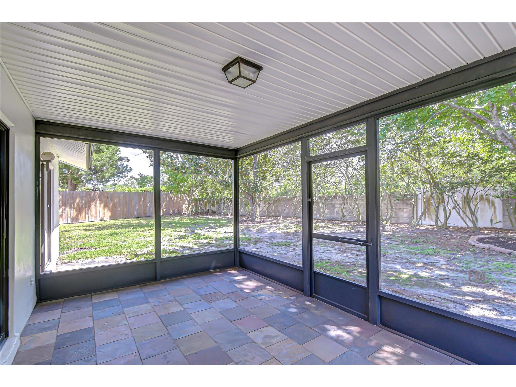 14902 Southfork Drive Tampa FL 33624 TB8497339 image11