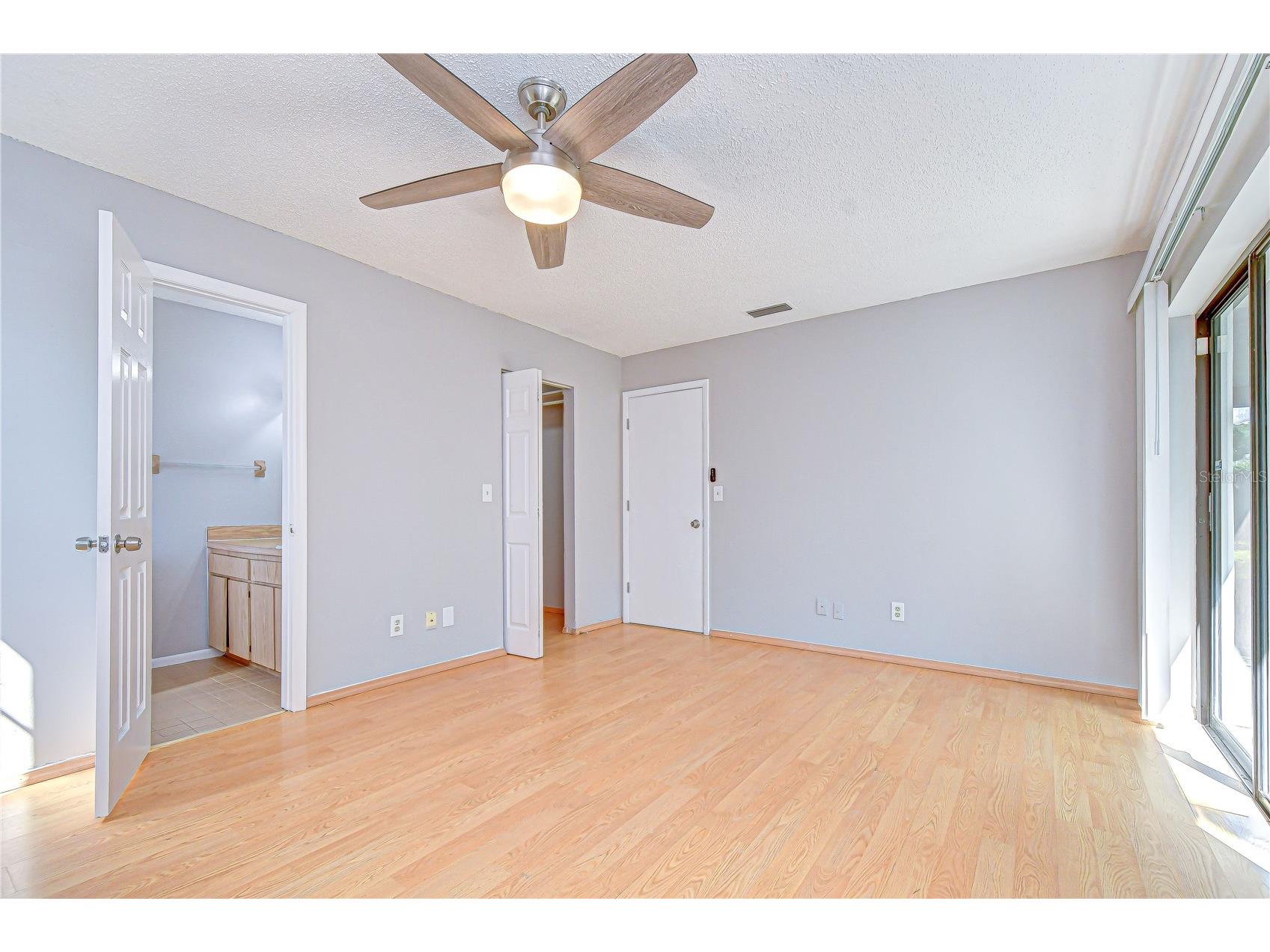 14902 Southfork Drive Tampa FL 33624 TB8497339 image16