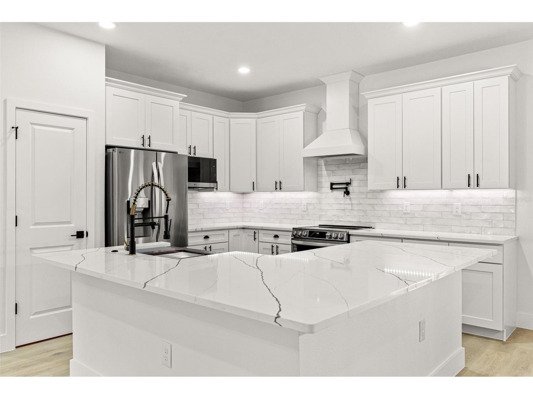 14905 Peace Boulevard Spring Hill FL 34610 W7884305 image23