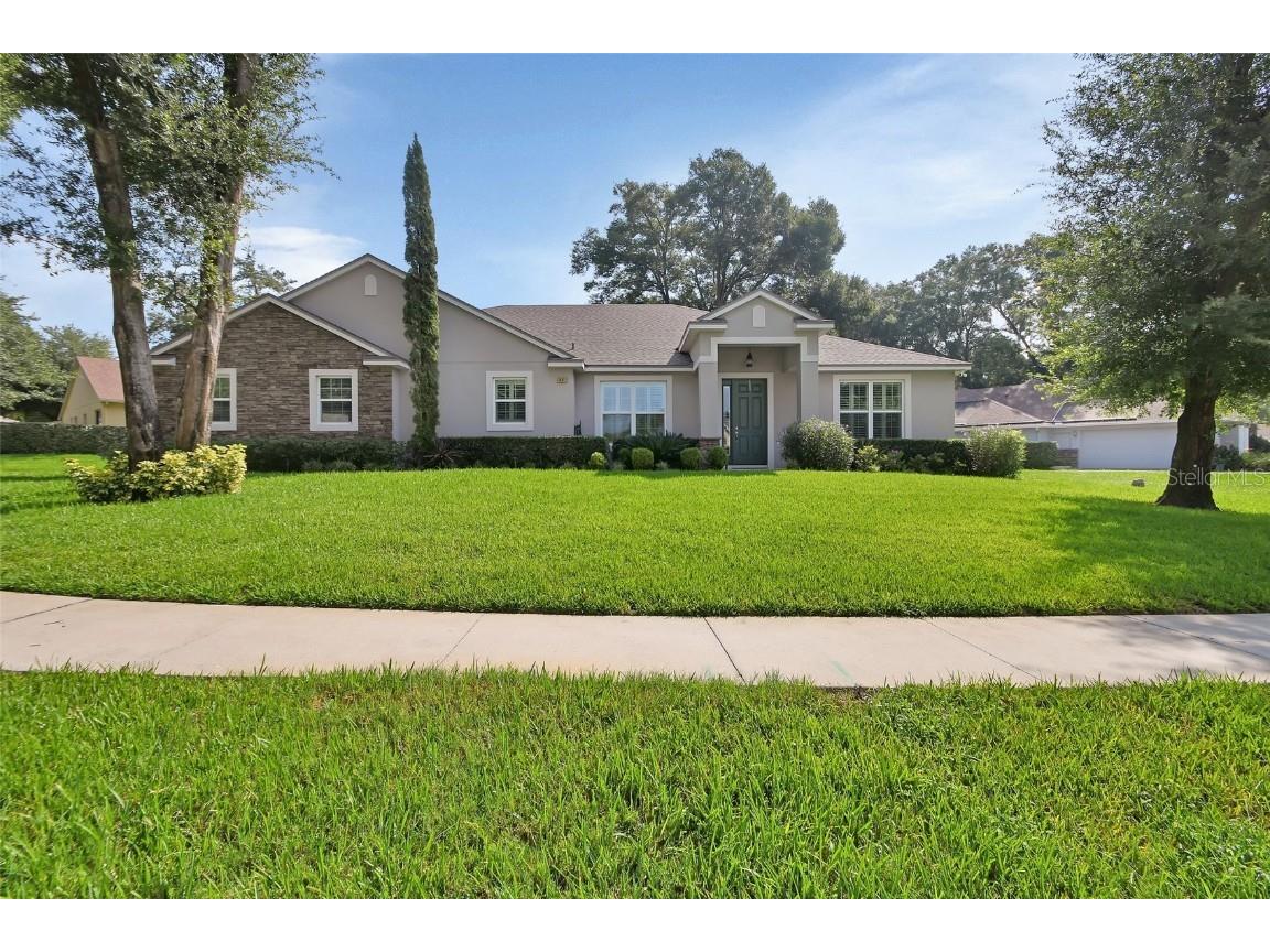 1491 Robinwood Drive Deland FL 32720 V4937862 image1