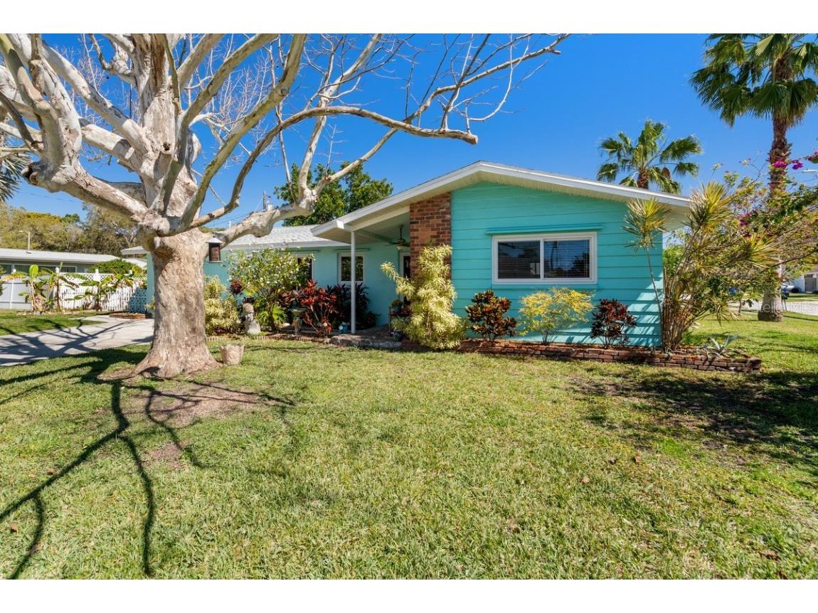 1491 Santa Monica Drive Dunedin FL 34698 U8232146 image1