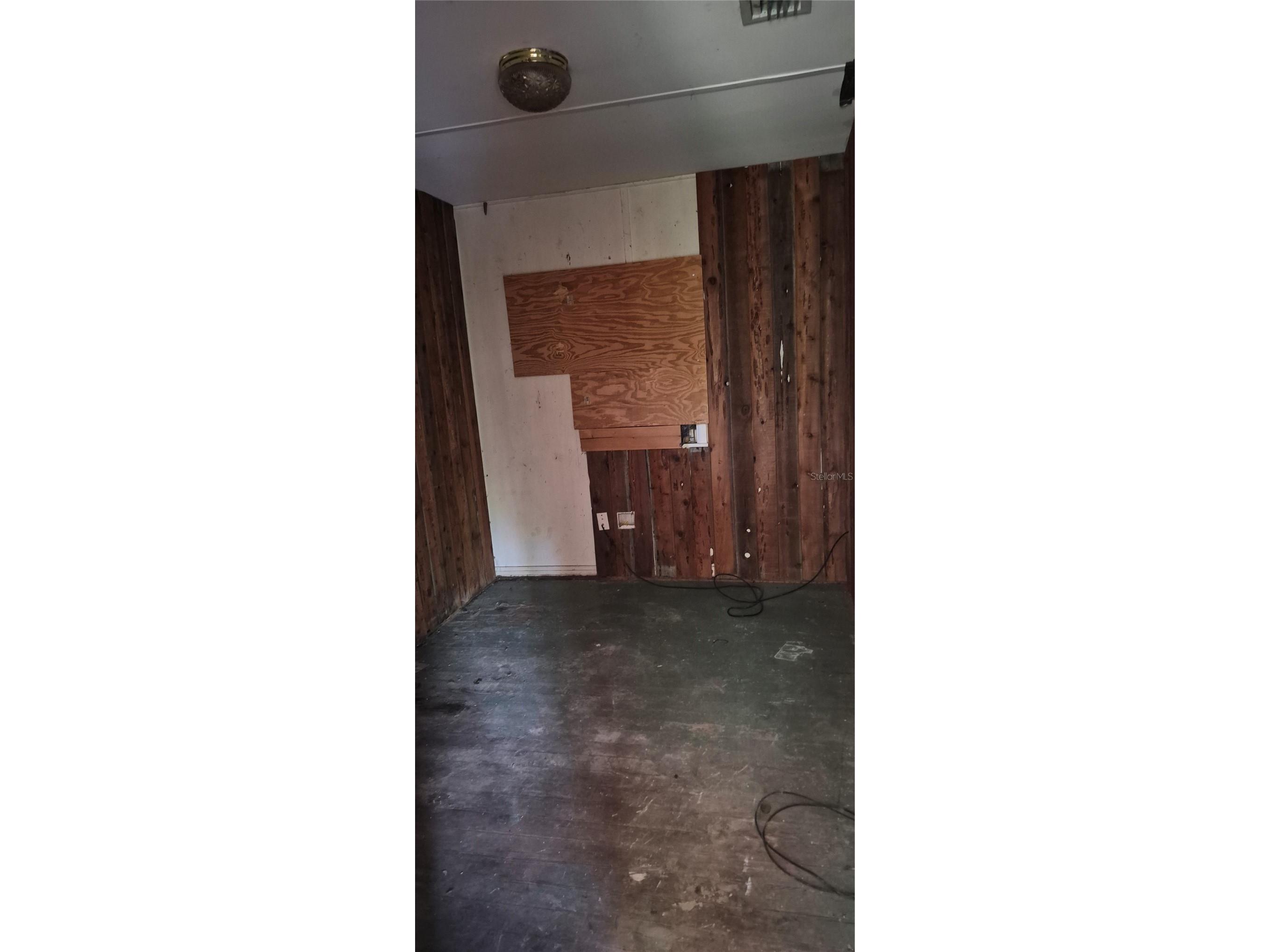 1491 SE 189th Avenue Silver Springs FL 34488 OM725306 image6