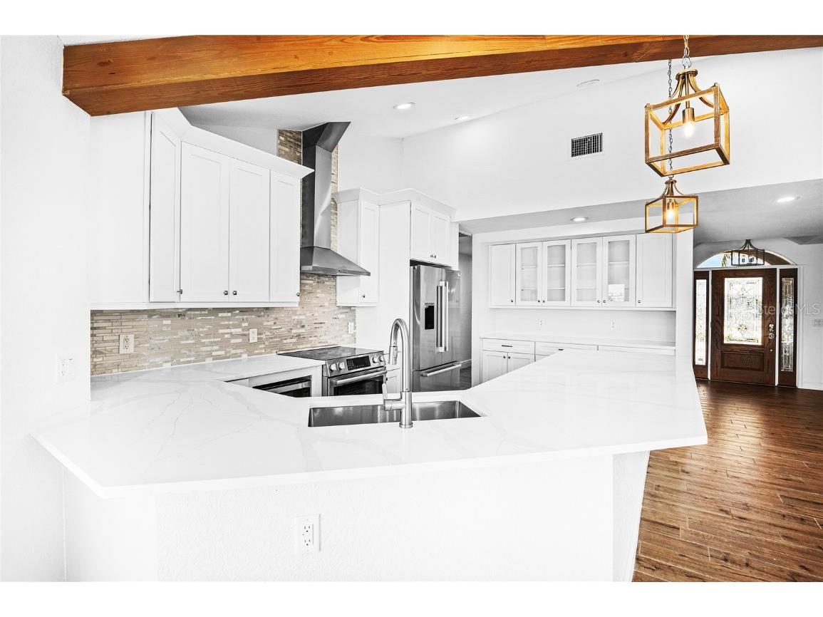 1491 Sea Gull Drive S Saint Petersburg FL 33707 TB8440050 image5