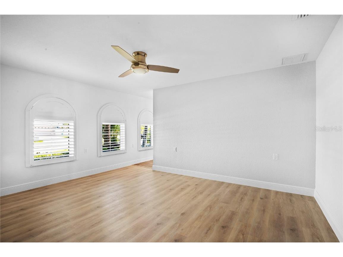 1491 Sea Gull Drive S Saint Petersburg FL 33707 TB8440050 image8