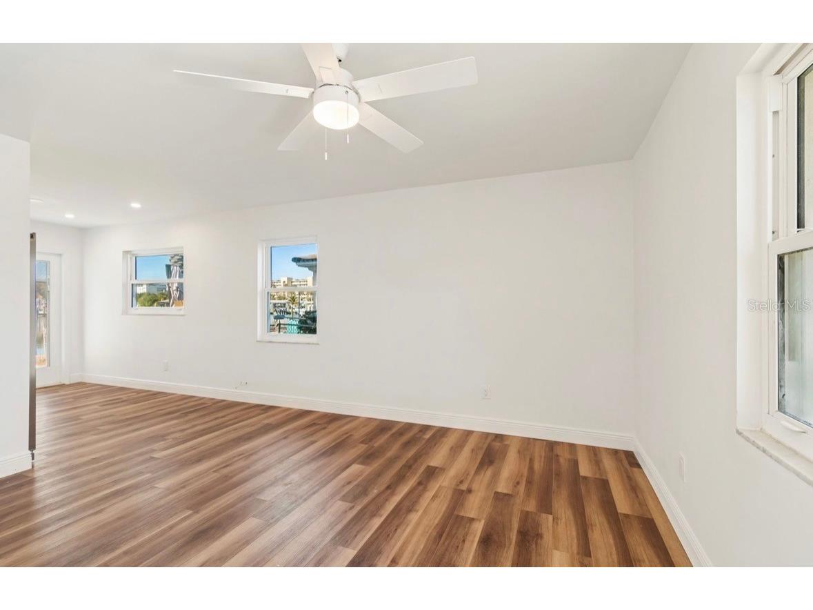 14919 N Bayshore Drive Madeira Beach FL 33708 TB8475137 image4