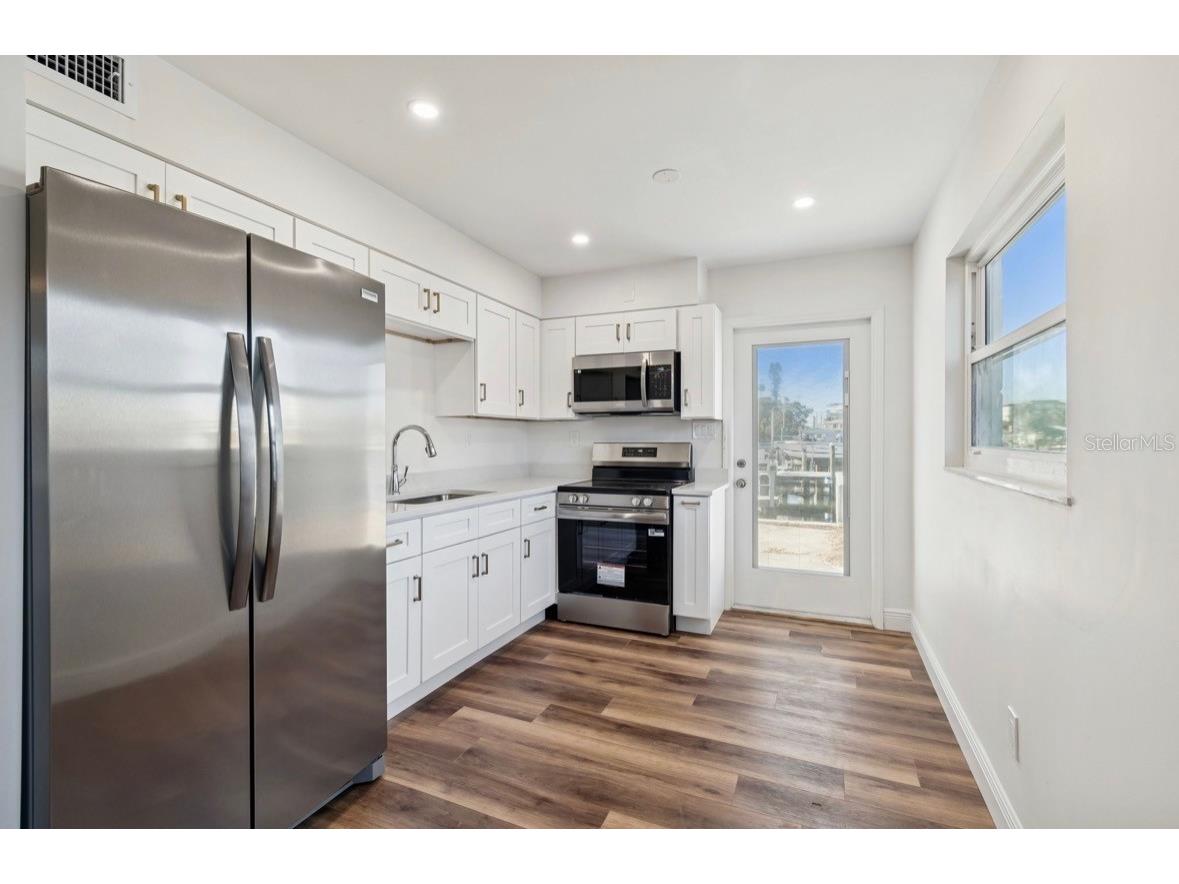 14919 N Bayshore Drive Madeira Beach FL 33708 TB8475137 image8