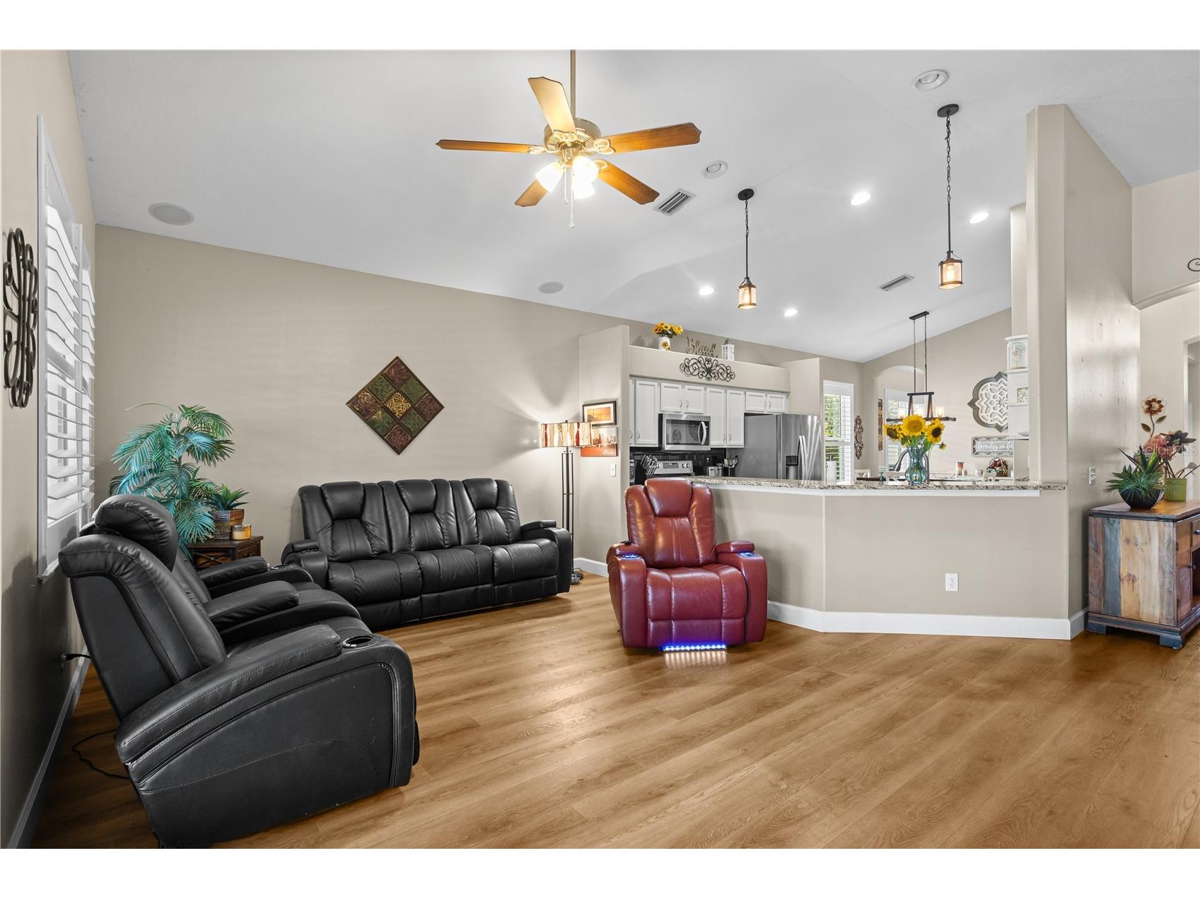 1492 Mellon Way Sarasota FL 34232 A4680667 image8