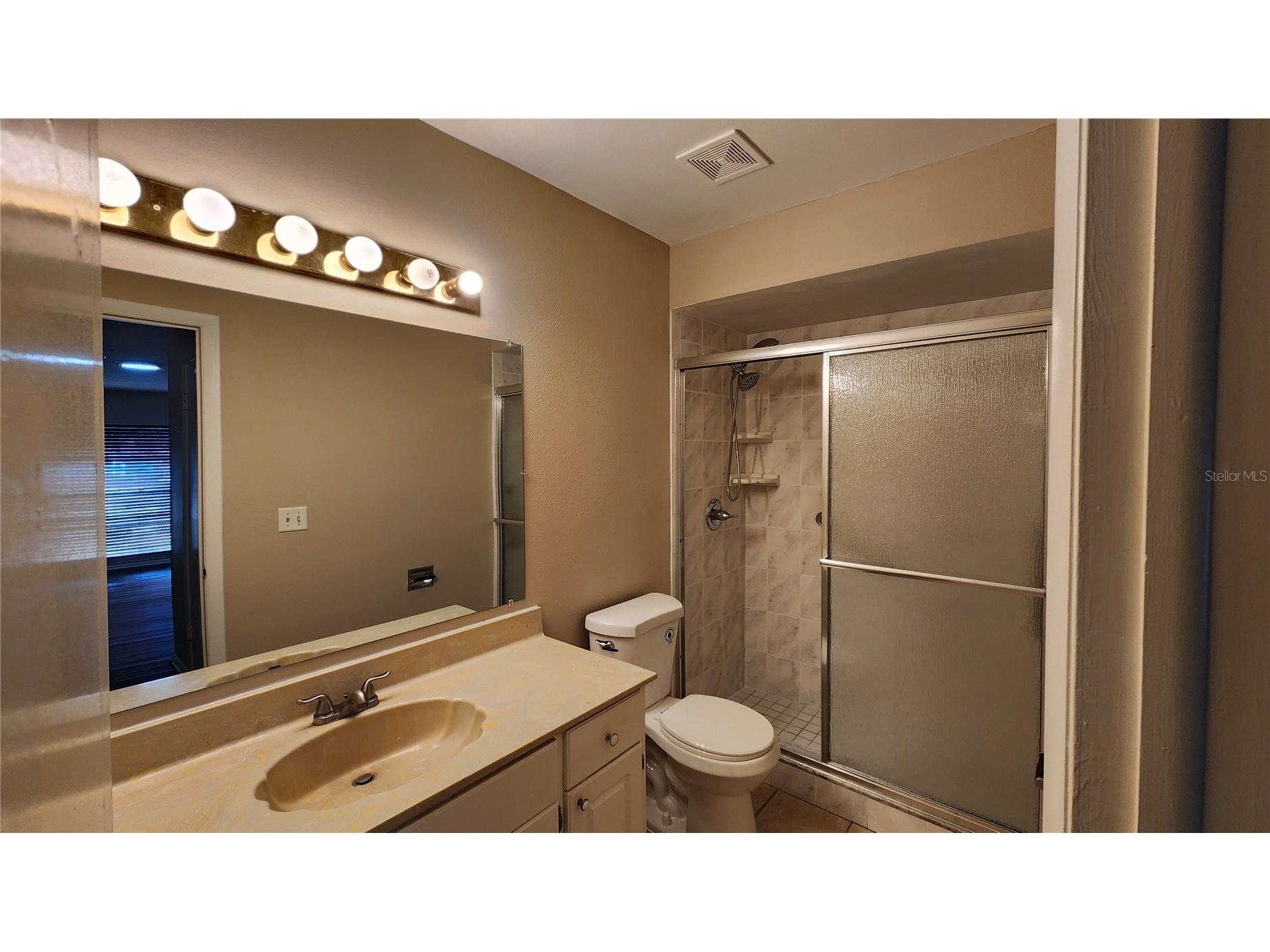 14921 Old Pointe Road Tampa FL 33613 W7882874 image17