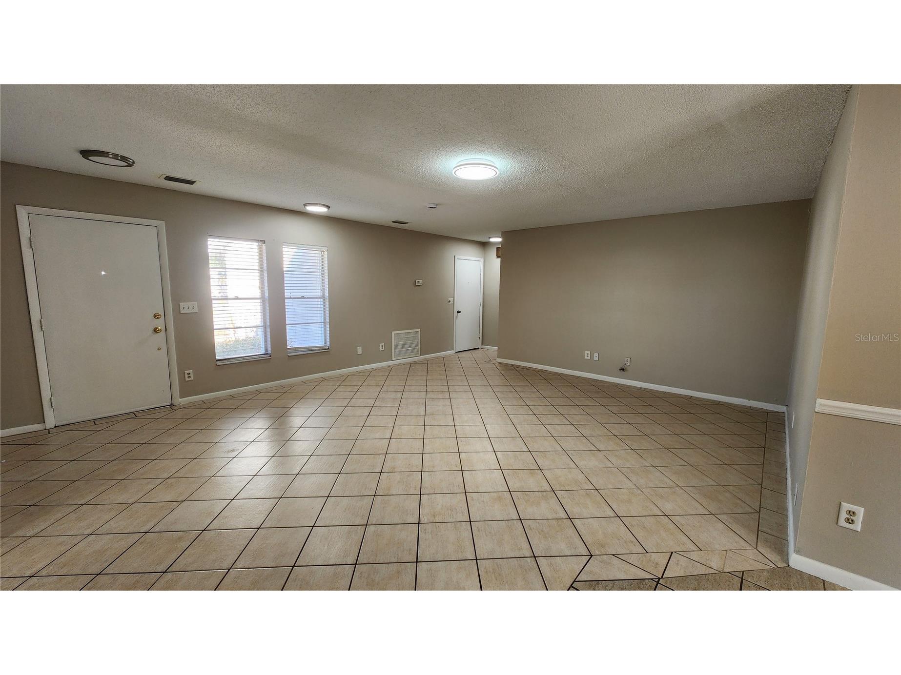 14921 Old Pointe Road Tampa FL 33613 W7882874 image4