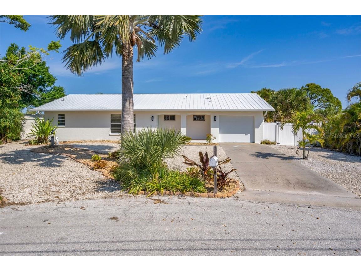 1493 Place, Englewood, FL, 34223 MLS D6135589 Edina Realty