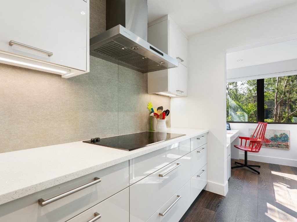 1493 Landings Lake Drive #32 Sarasota FL 34231 A4647867 image13