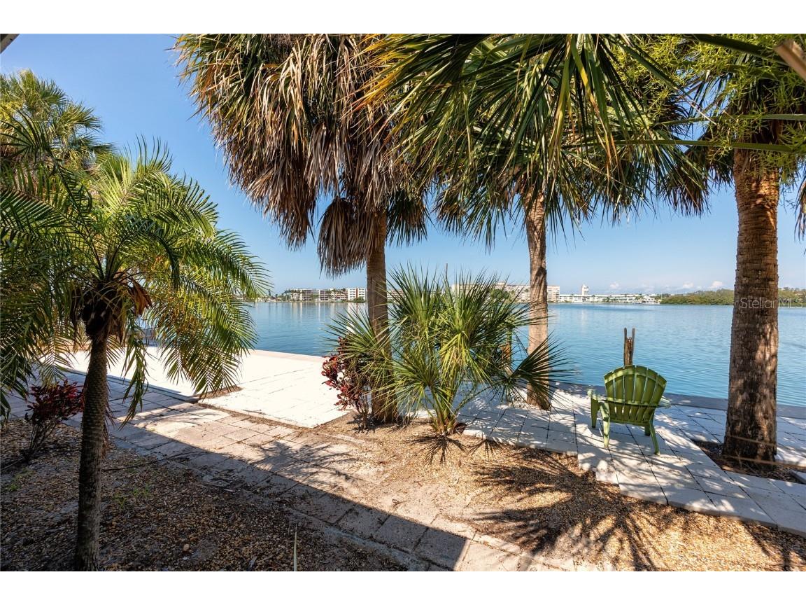 1493 Sea Gull Drive S Saint Petersburg FL 33707 - BOCA CIEGA BAY U8202452 image1