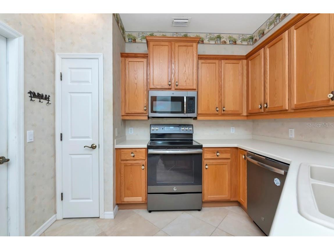 1494 Millbrook Circle Bradenton FL 34212 A4673598 image14