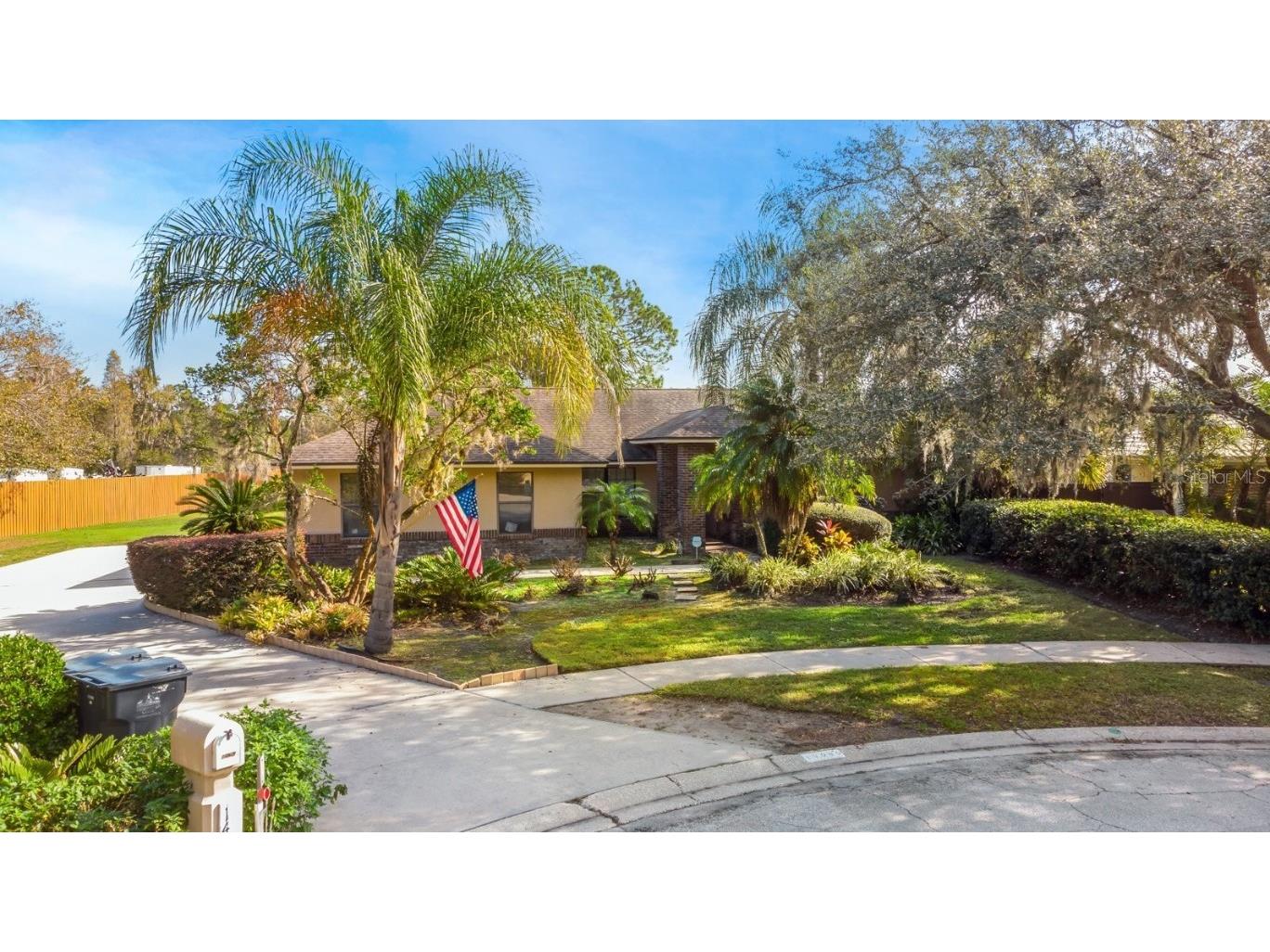 14949 Lake Forest Drive Lutz FL 33559 U8182483 image1