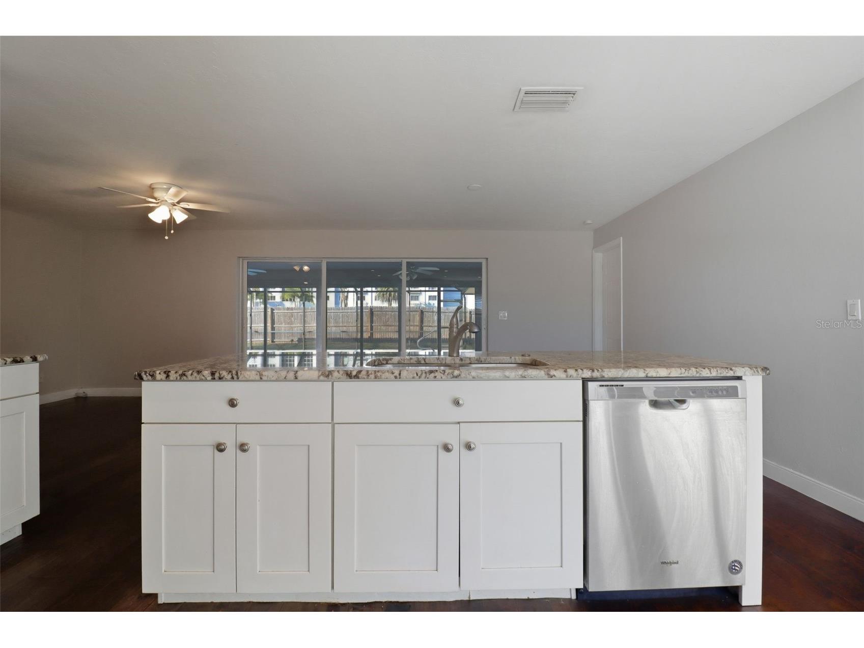 1495 Charmont Place Fort Myers FL 33919 A4676721 image8