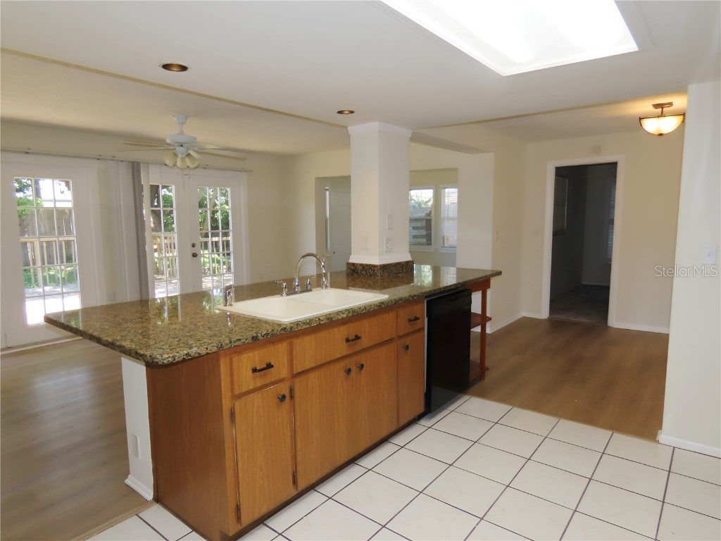 1495 Lakeside Drive Dunedin FL 34698 TB8414639 image18