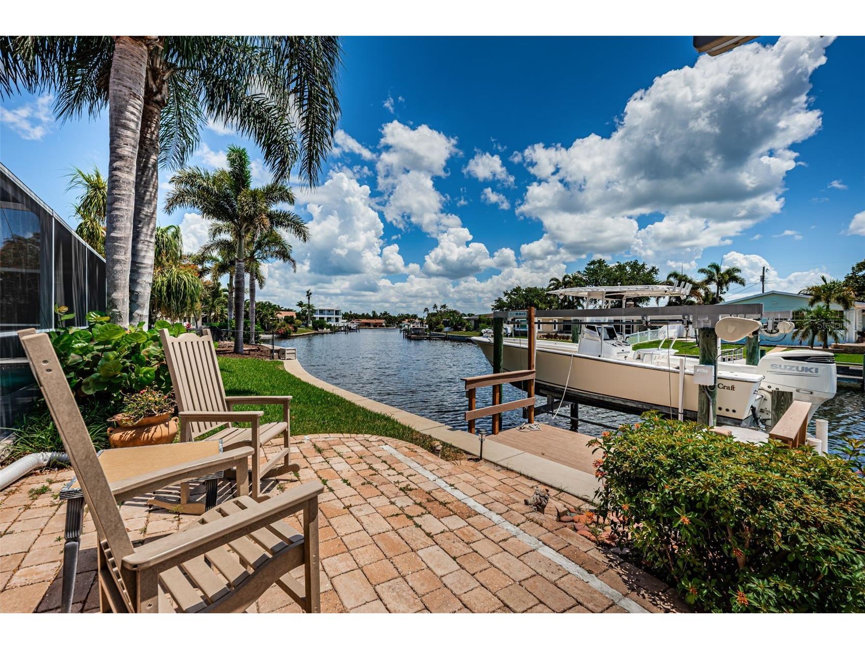 1496 49th Avenue NE Saint Petersburg FL 33703 TB8507701 image2