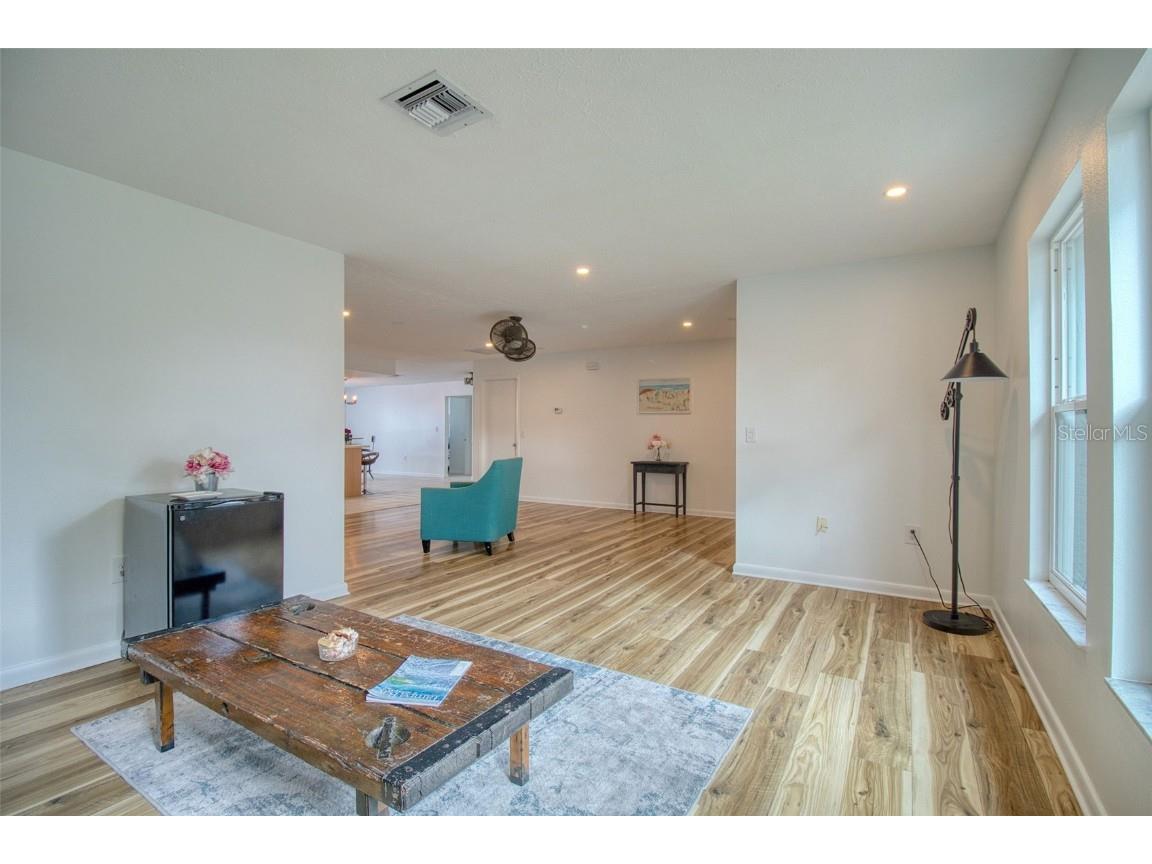 1496 Seaspray Lane Dunedin FL 34698 TB8453511 image6