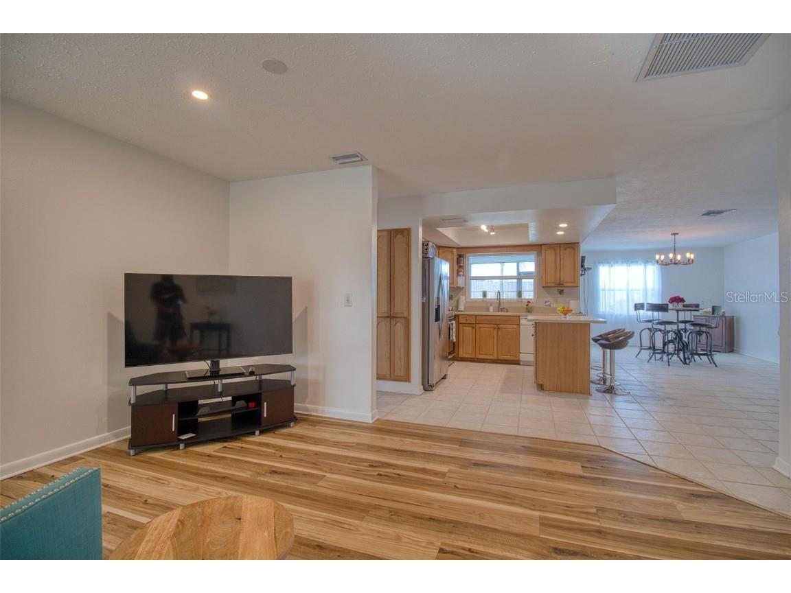 1496 Seaspray Lane Dunedin FL 34698 TB8453511 image8