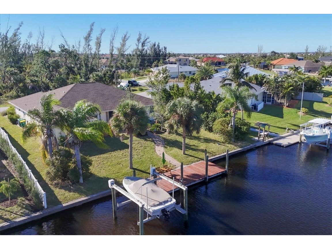 14976 Lyneburg Avenue Port Charlotte FL 33981 D6130085 image1