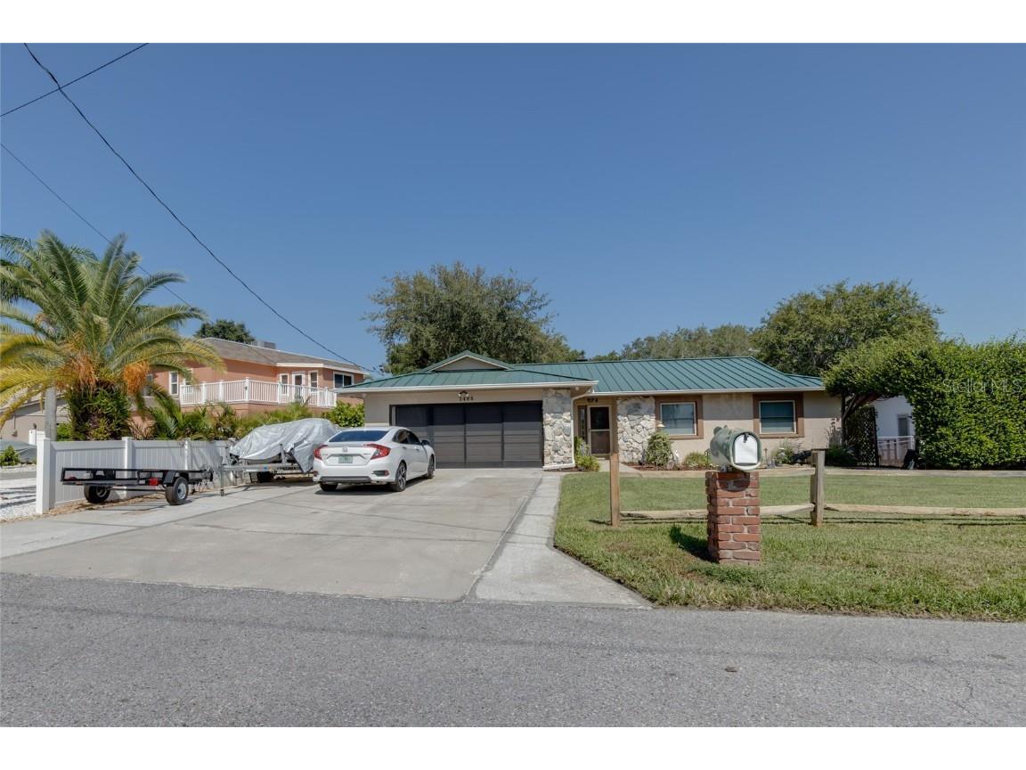 1498 Big Bass Drive Tarpon Springs FL 34688 - LAKE TARPON U8212991 image1