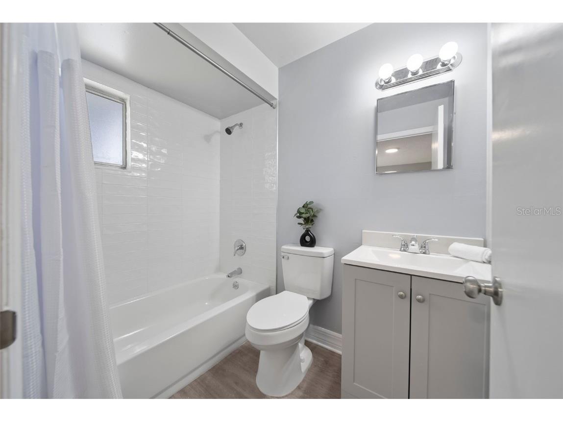 1498 Hendren Drive Orlando FL 32807 O6352107 image38