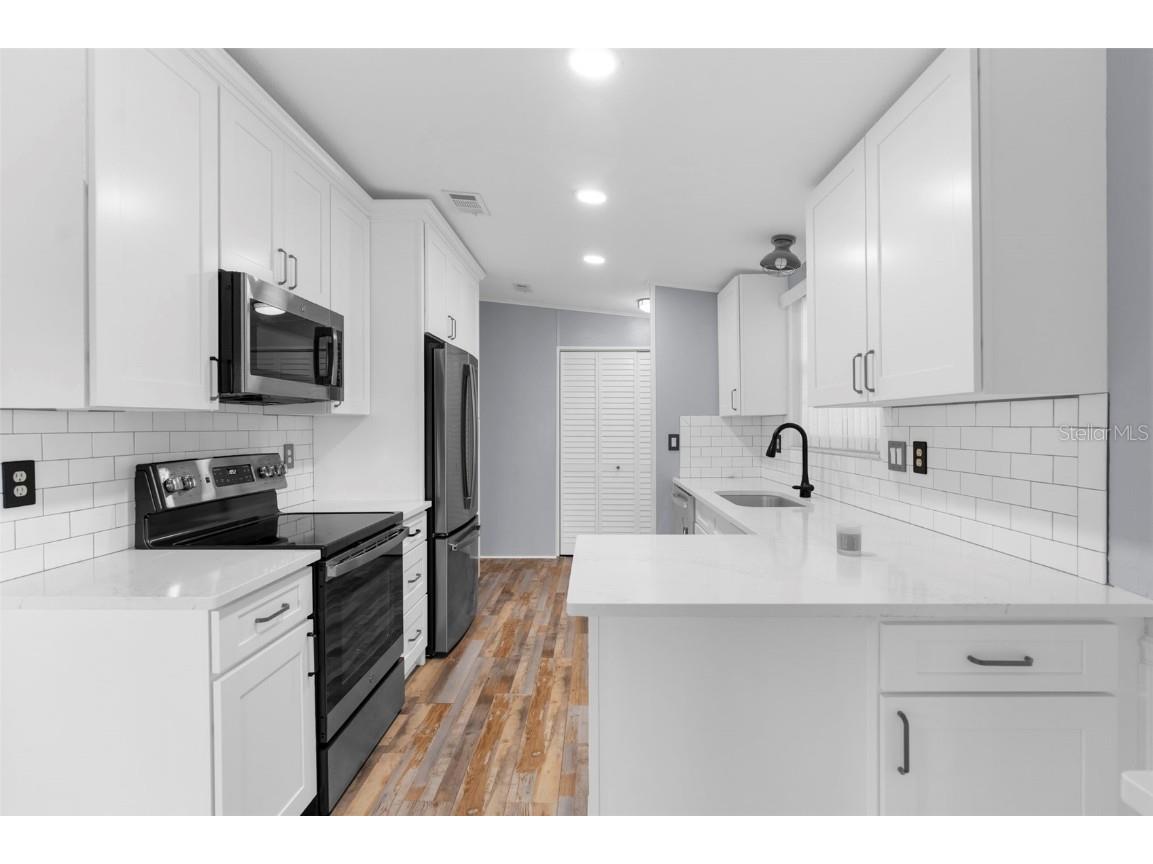 14986 Rialto Avenue Brooksville FL 34613 W7877116 image12