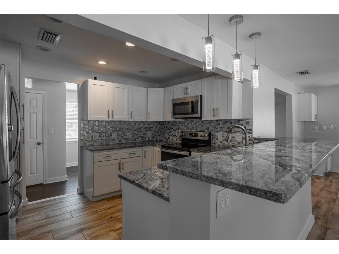 1499 W River Shore Way Tampa FL 33603 TB8428819 image8