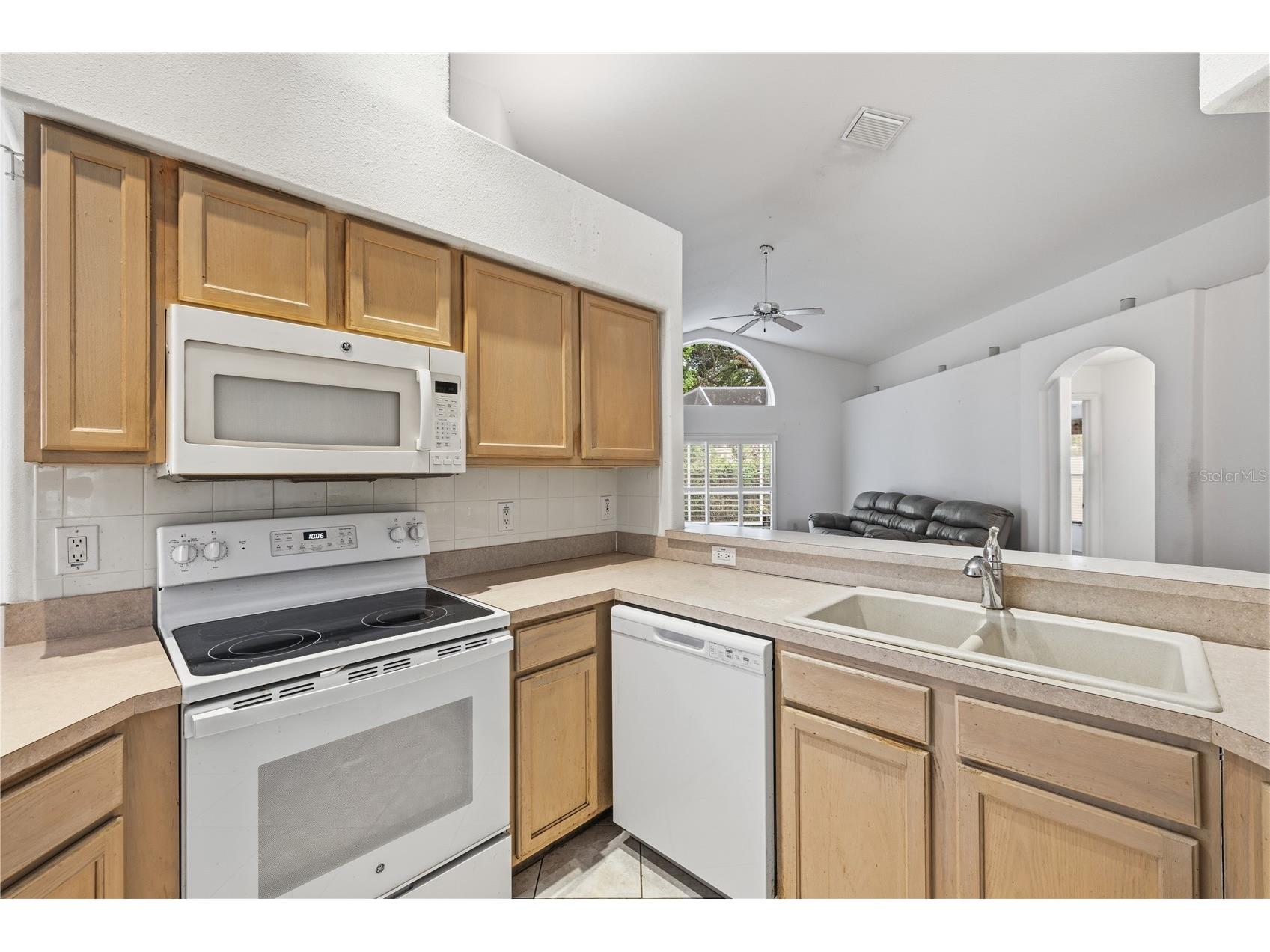 14990 Hidden Oaks Circle Clearwater FL 33764 TB8511243 image8