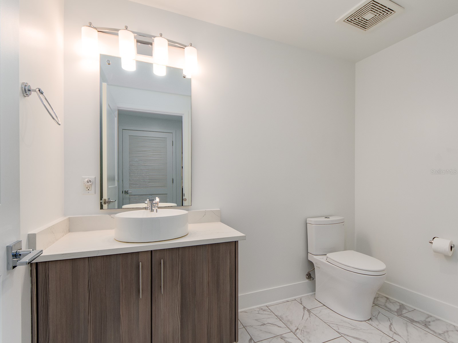 15 Avalon Street #303 Clearwater Beach FL 33767 TB8489309 image32