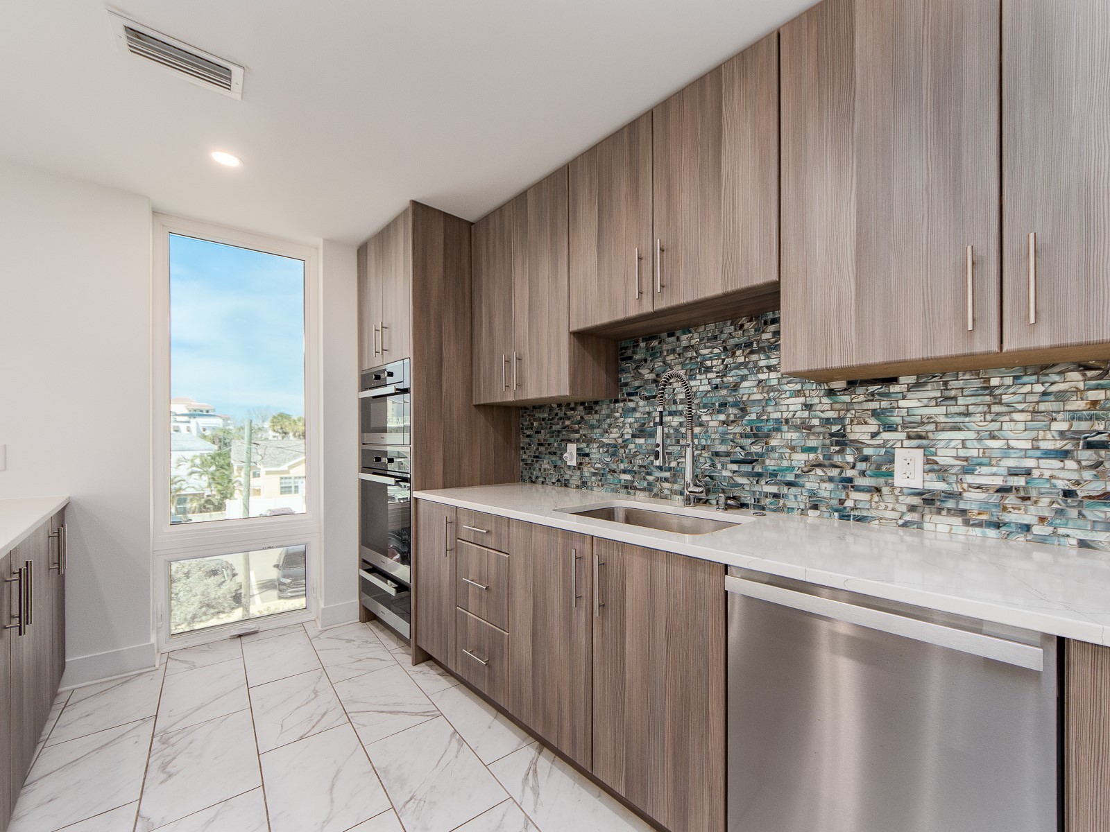 15 Avalon Street #303 Clearwater Beach FL 33767 TB8489309 image34