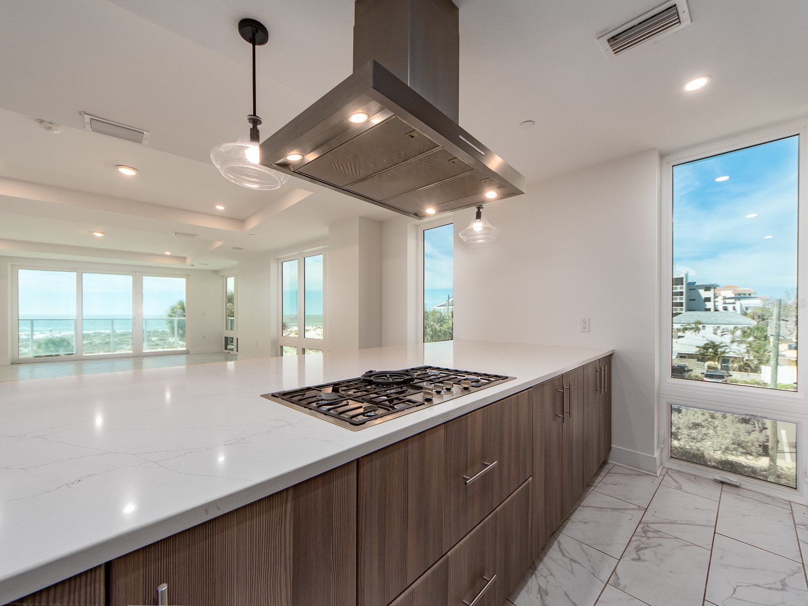 15 Avalon Street #303 Clearwater Beach FL 33767 TB8489309 image35
