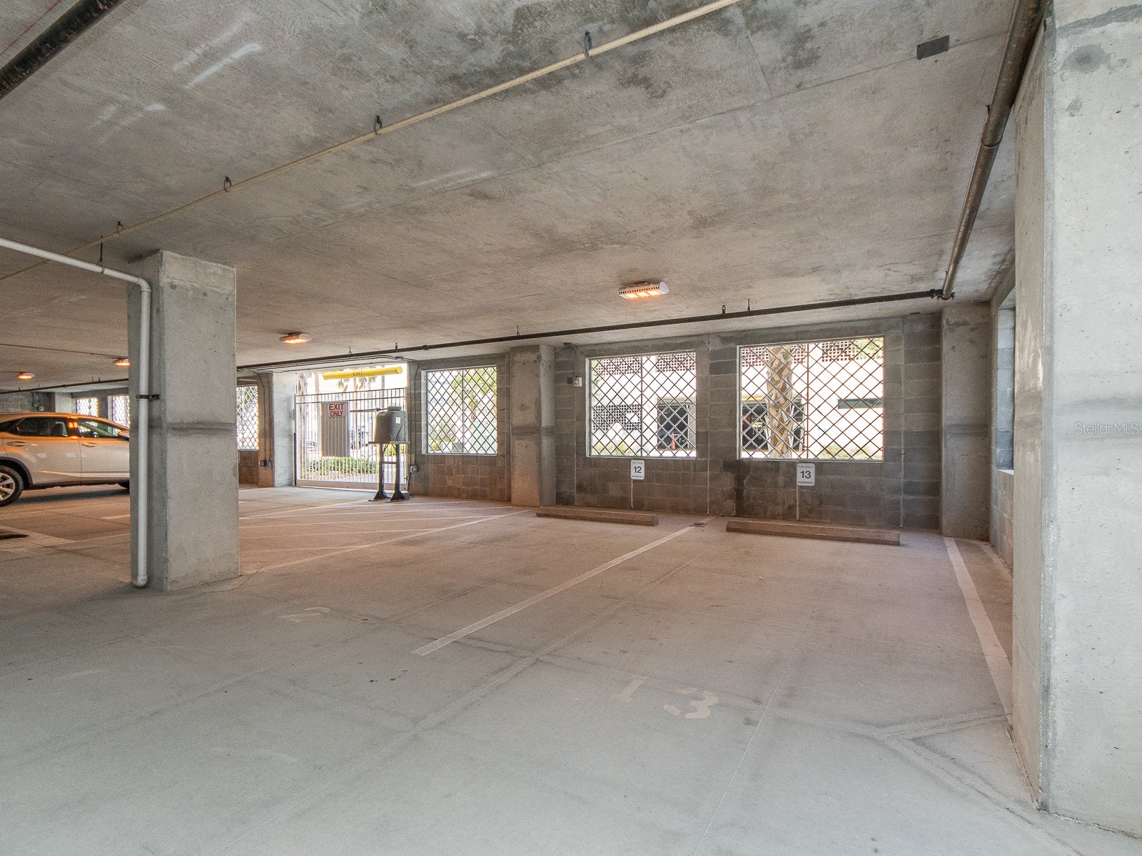 15 Avalon Street #303 Clearwater Beach FL 33767 TB8489309 image39
