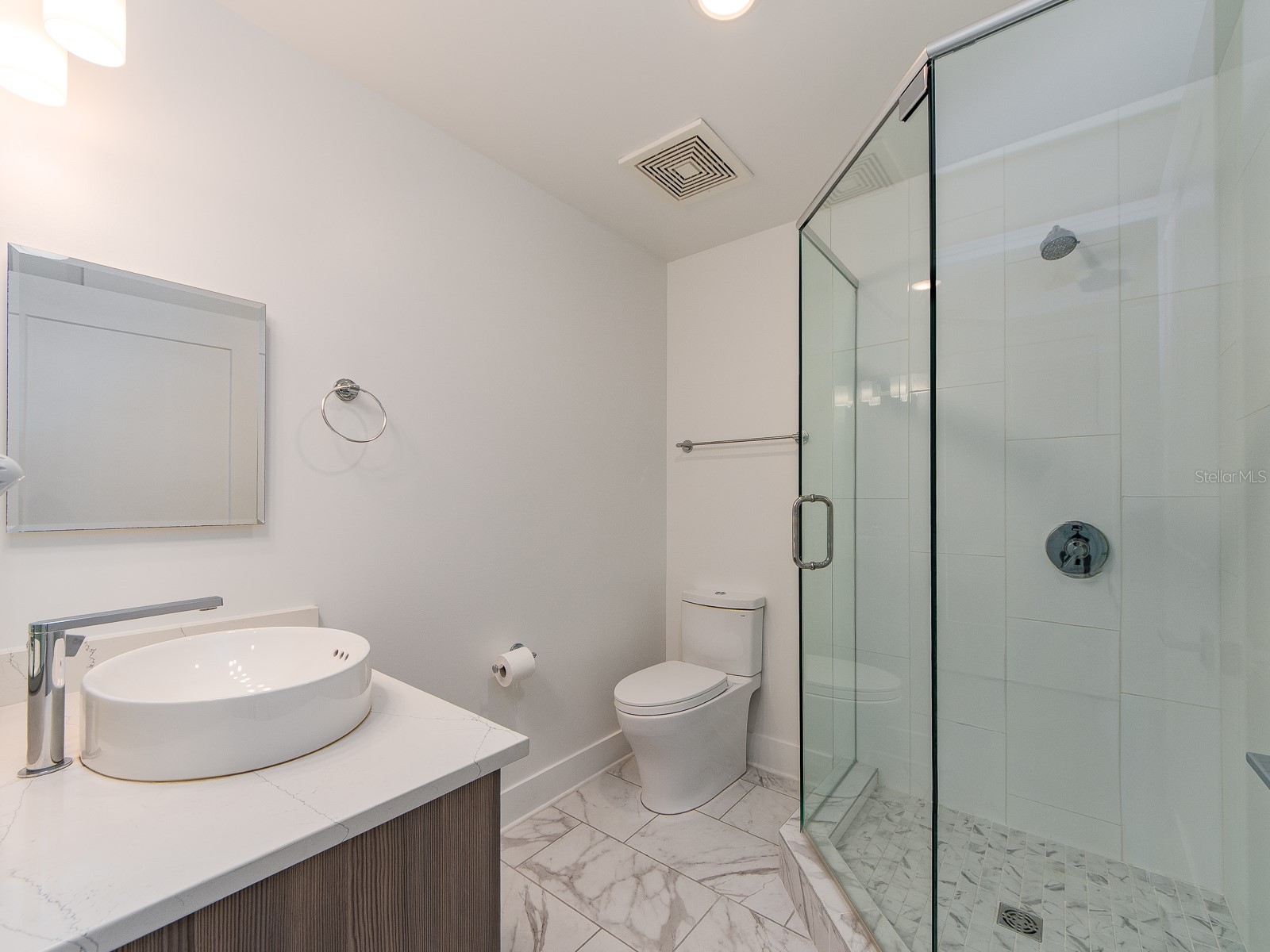 15 Avalon Street #303 Clearwater Beach FL 33767 TB8489309 image7