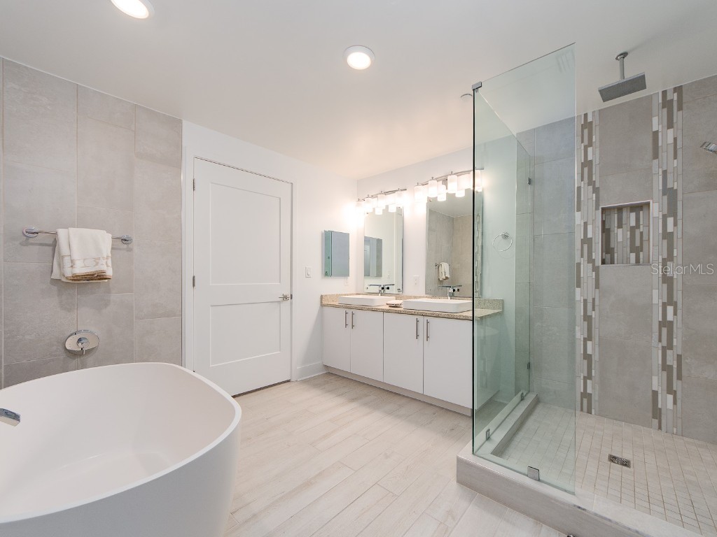 15 Avalon Street #402 Clearwater Beach FL 33767 - GULF OF MEXICO TB8441639 image24