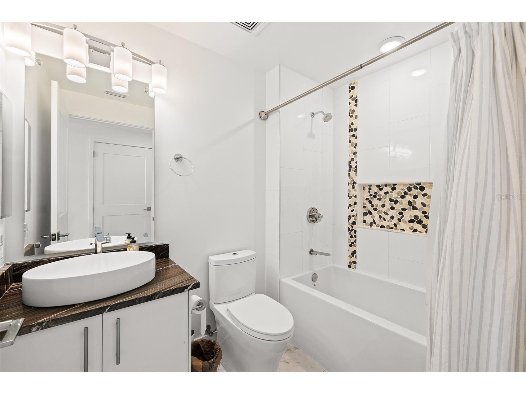 15 Avalon Street #502 Clearwater Beach FL 33767 A4689800 image37