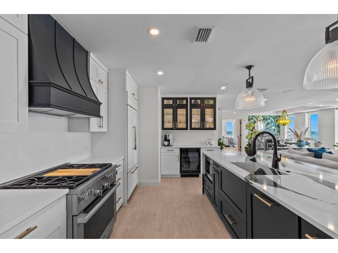 15 Avalon Street #601 Clearwater Beach FL 33767 TB8361197 image11