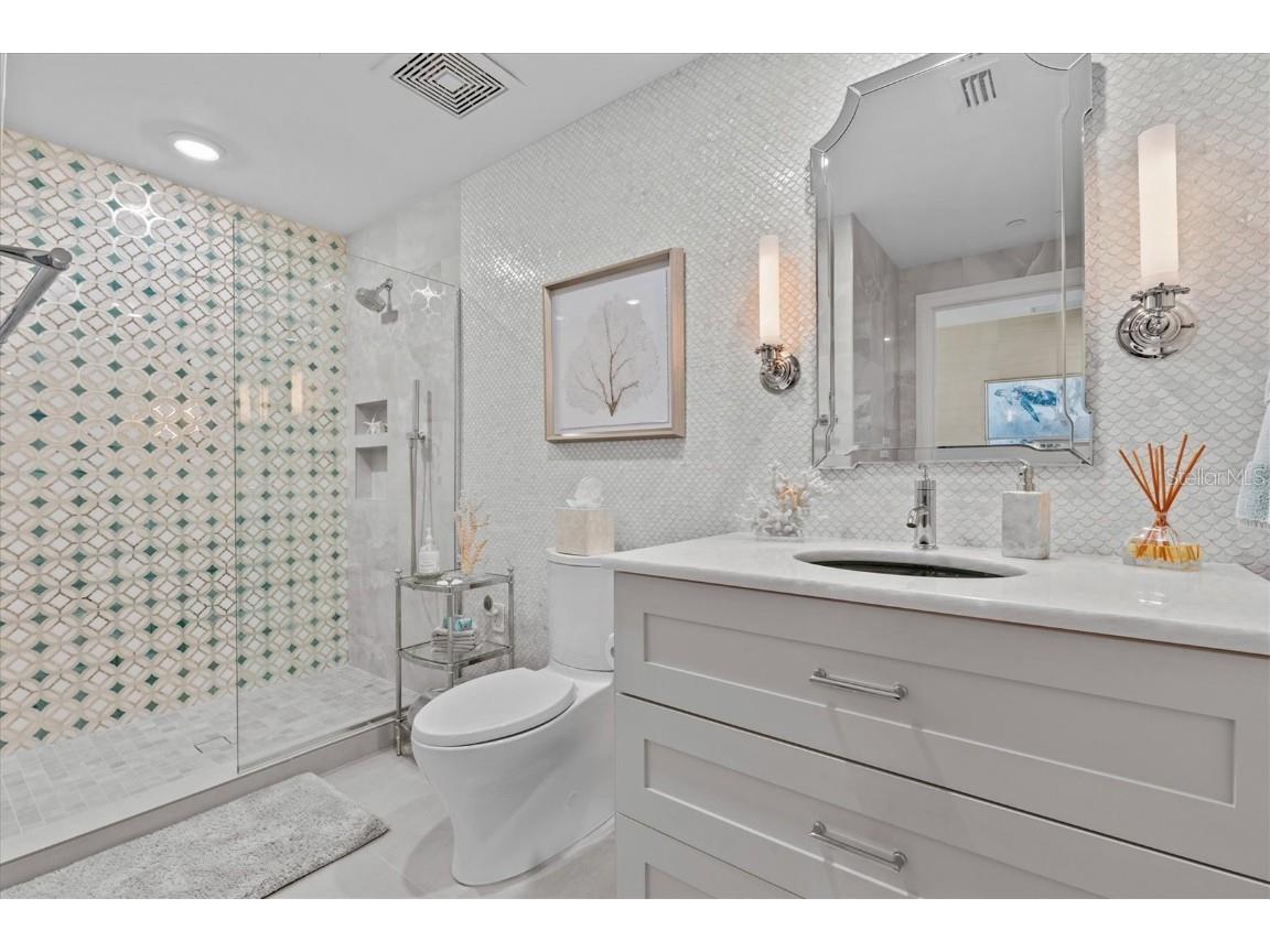 15 Avalon Street #601 Clearwater Beach FL 33767 TB8361197 image61