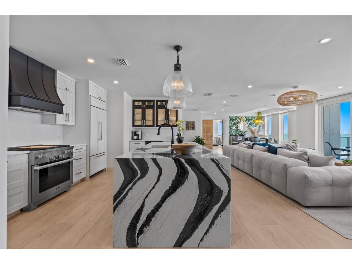 15 Avalon Street #601 Clearwater Beach FL 33767 TB8361197 image8